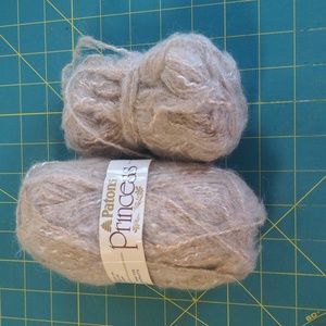 PATONS PRINCESS skein of Yarn